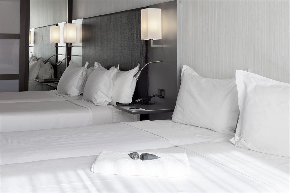 Ac Hotel By Marriott Madrid Airport Coslada Exterior photo