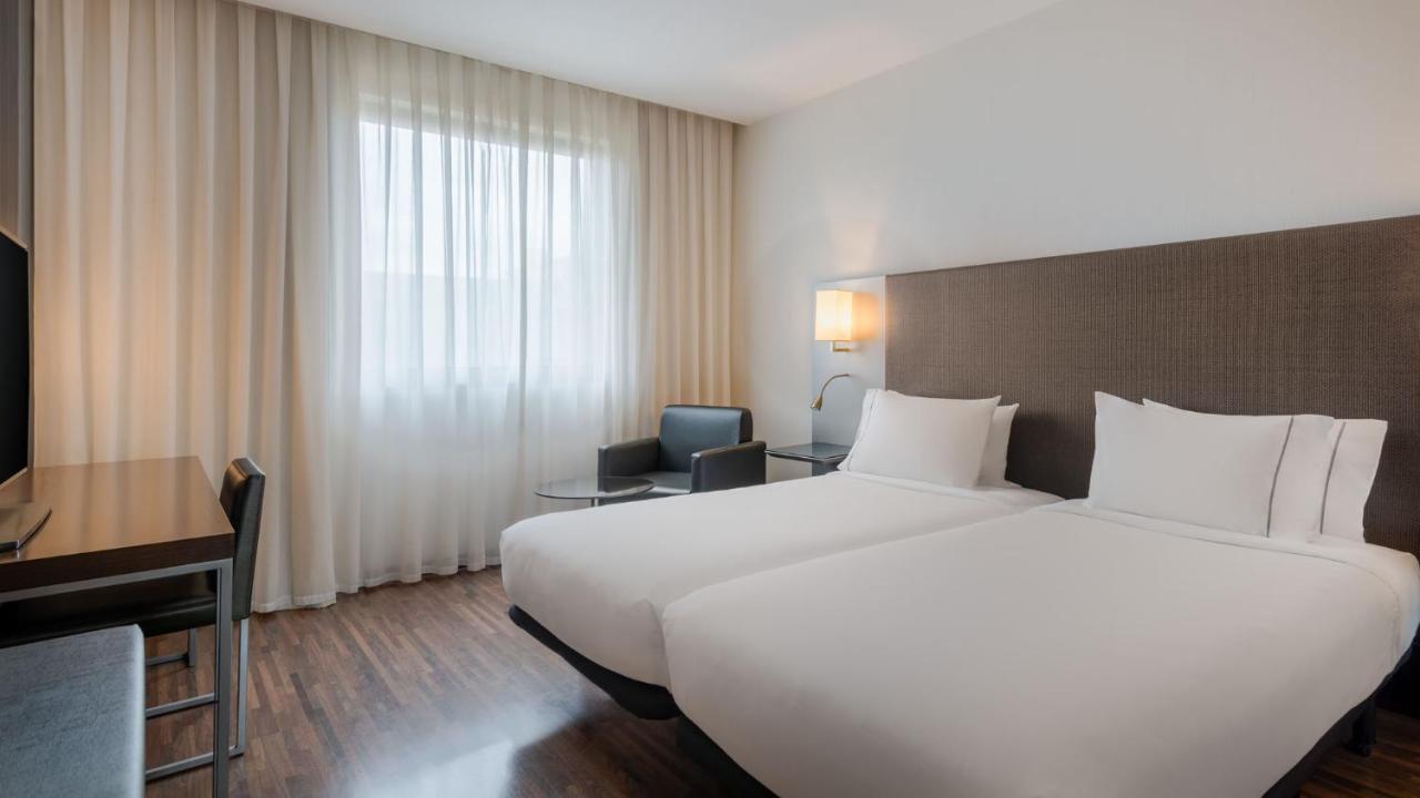 Ac Hotel By Marriott Madrid Airport Coslada Exterior photo