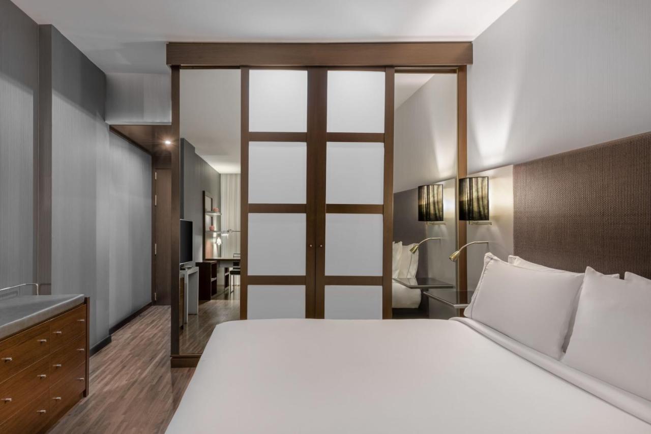 Ac Hotel By Marriott Madrid Airport Coslada Exterior photo