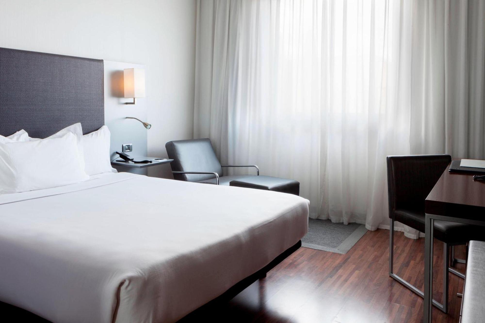 Ac Hotel By Marriott Madrid Airport Coslada Exterior photo