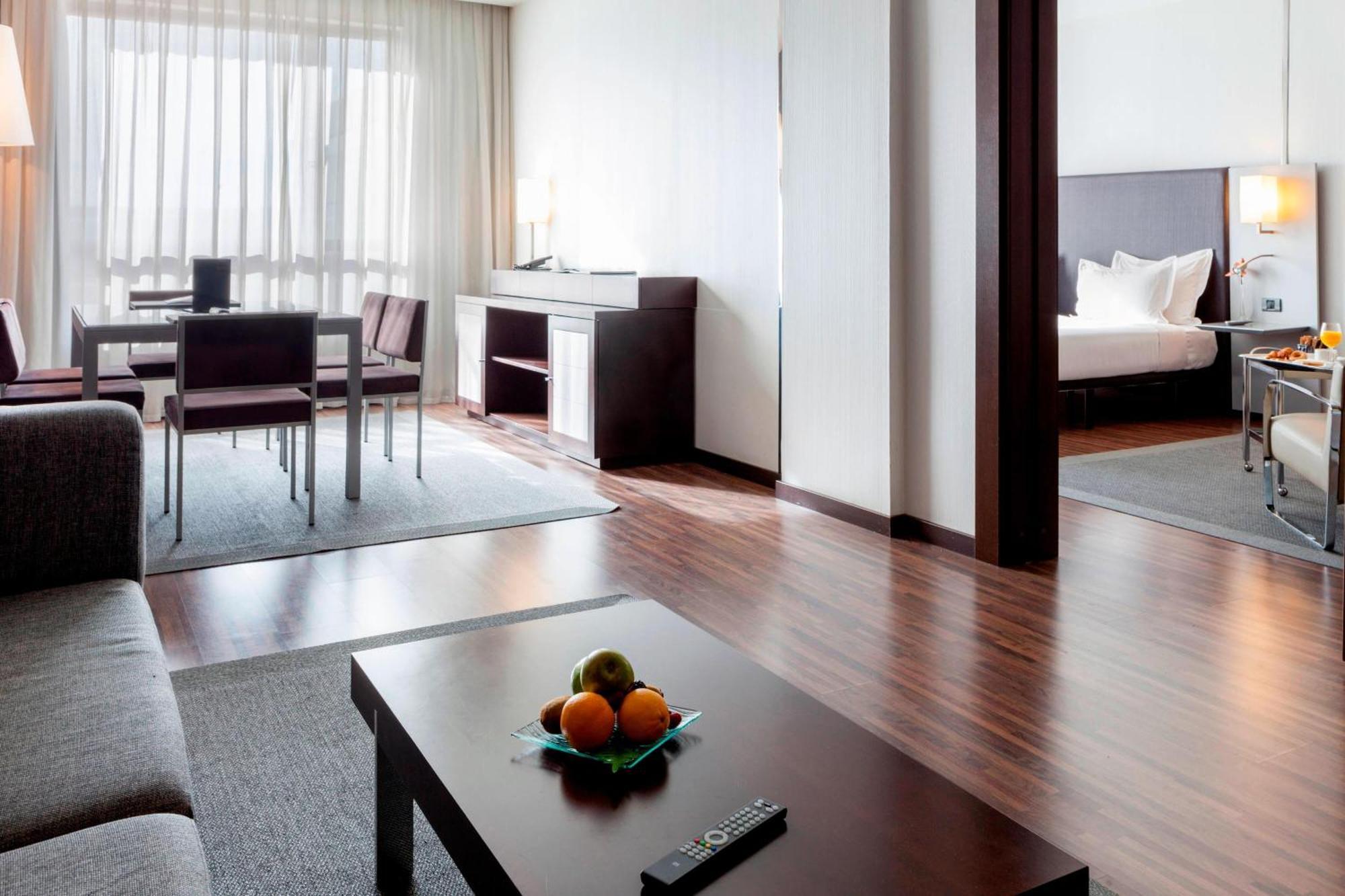 Ac Hotel By Marriott Madrid Airport Coslada Exterior photo