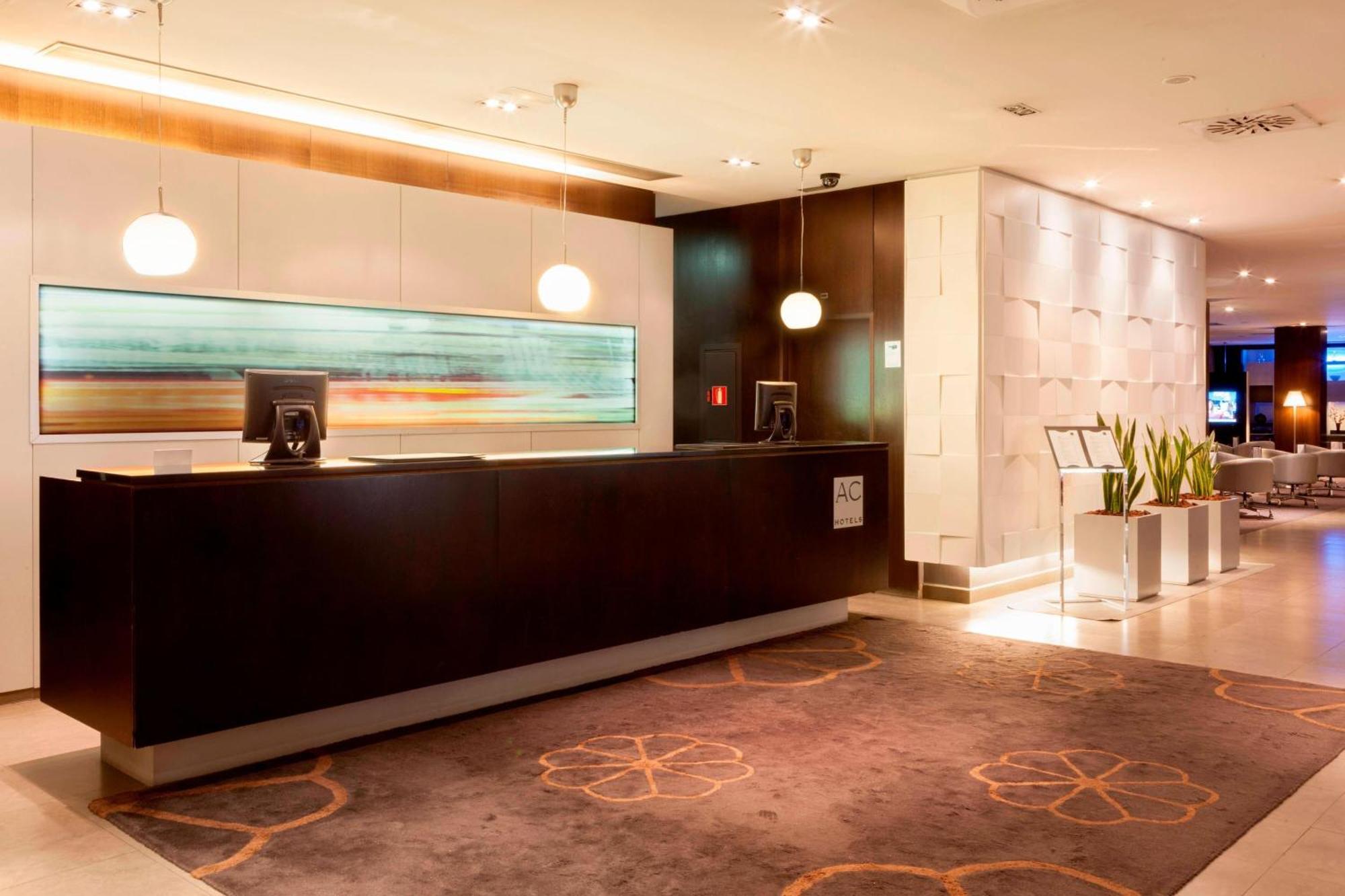 Ac Hotel By Marriott Madrid Airport Coslada Exterior photo