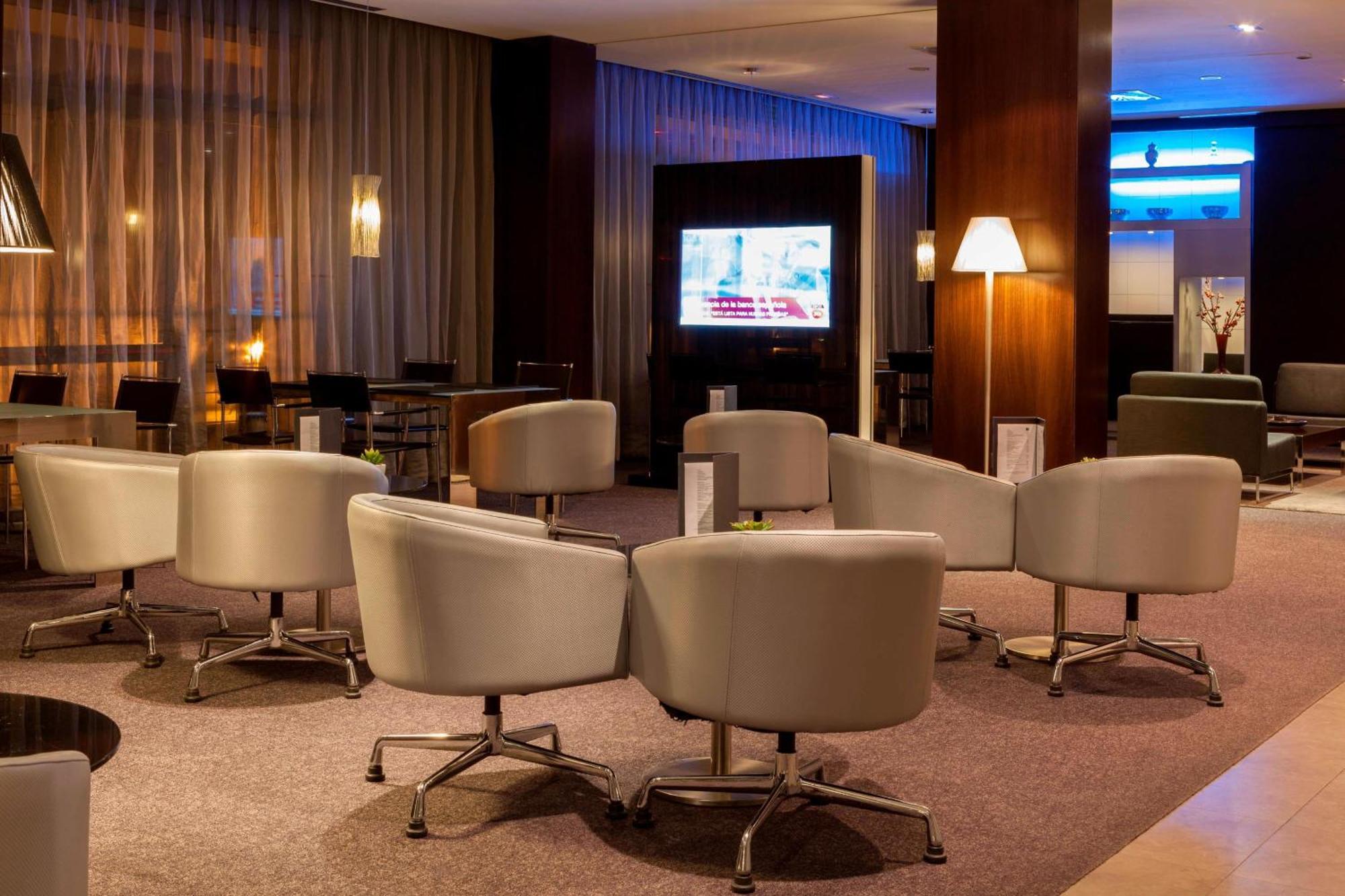 Ac Hotel By Marriott Madrid Airport Coslada Exterior photo