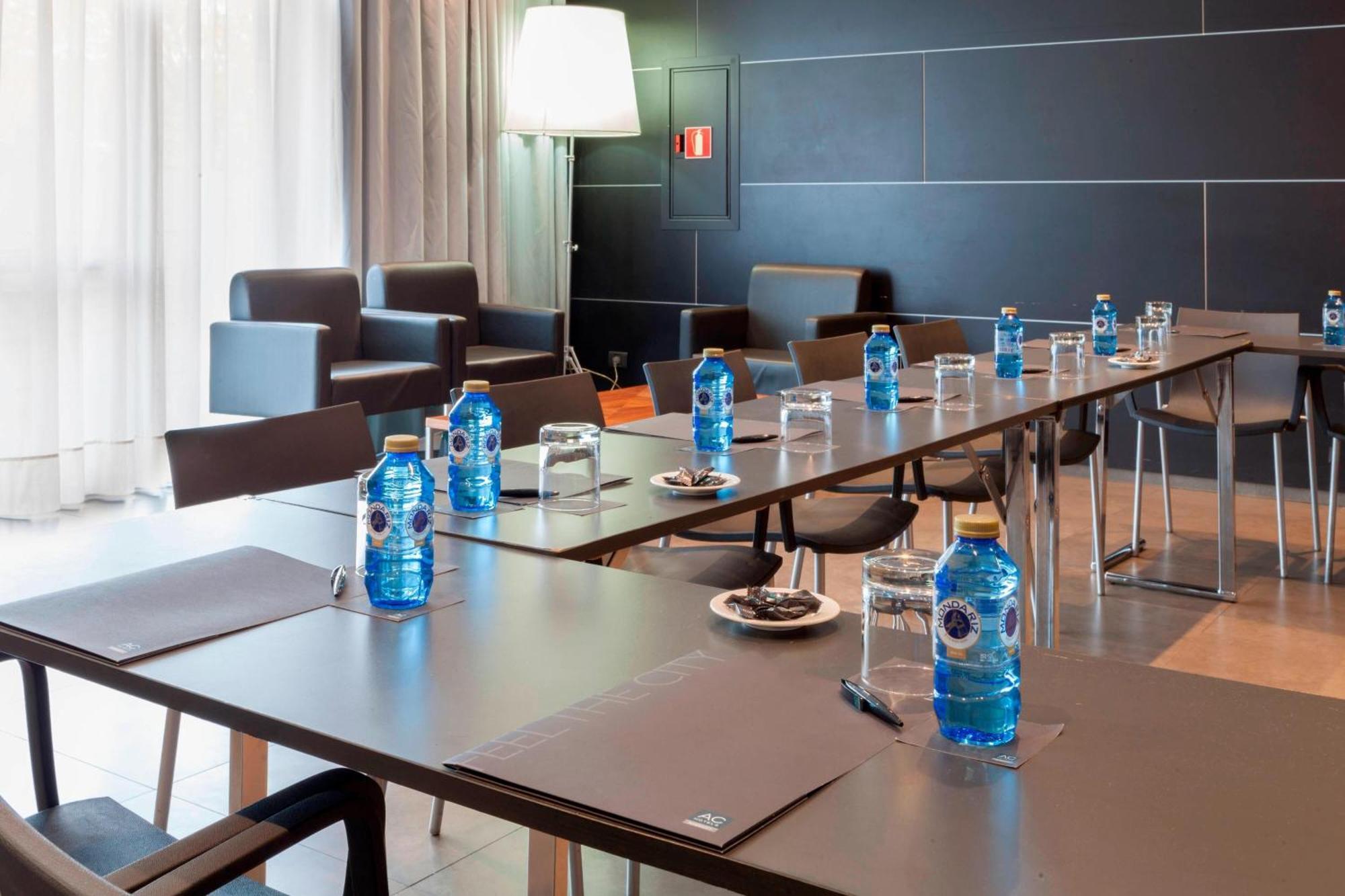 Ac Hotel By Marriott Madrid Airport Coslada Exterior photo