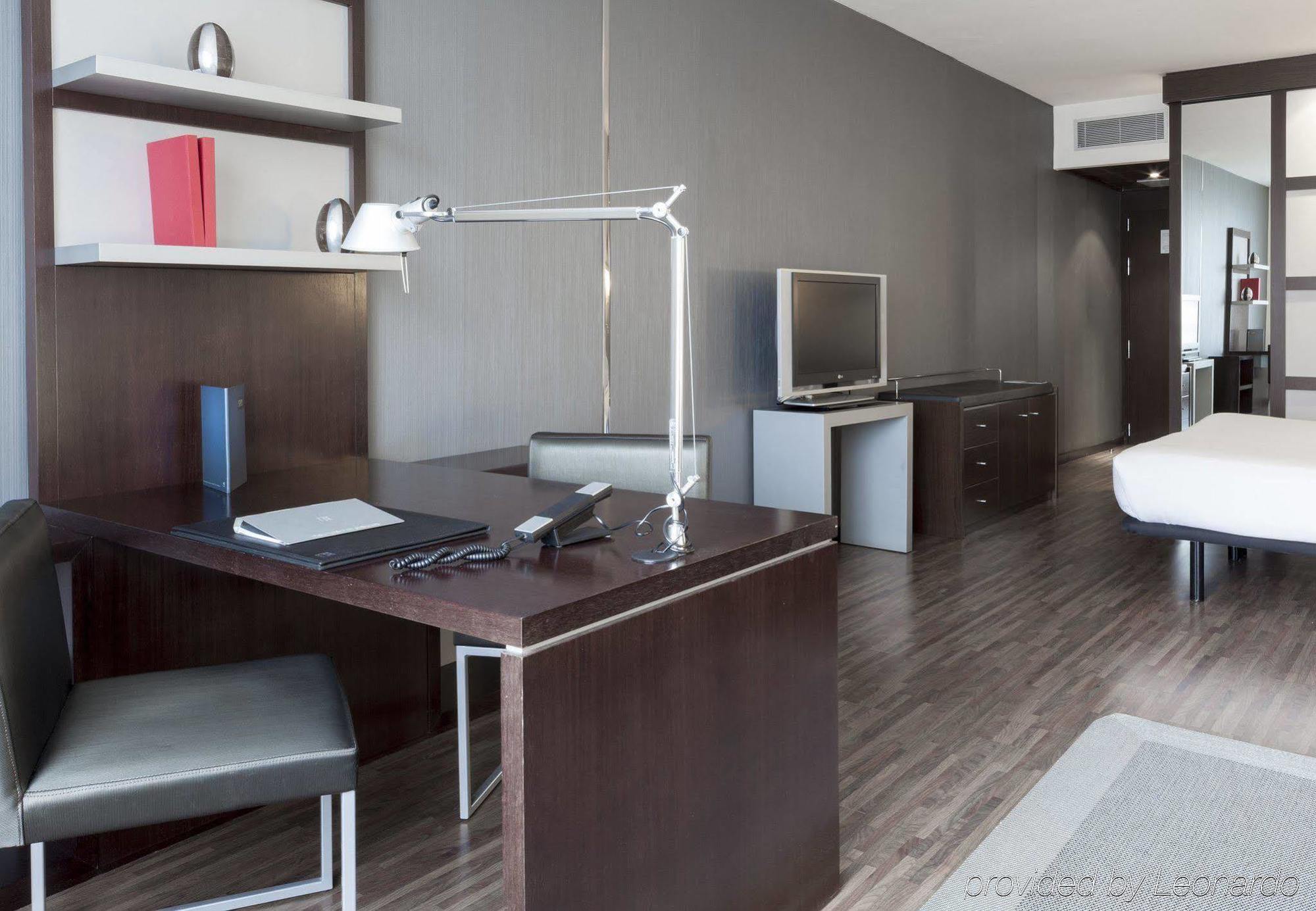 Ac Hotel By Marriott Madrid Airport Coslada Exterior photo
