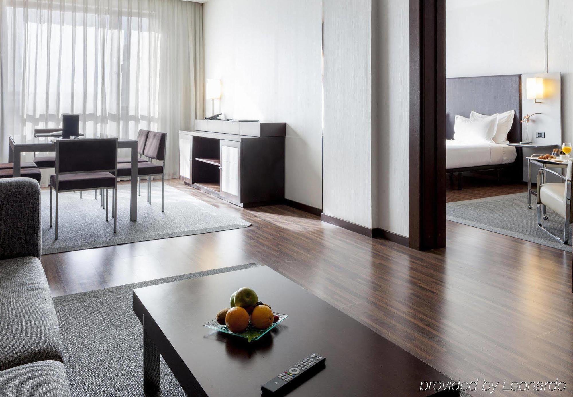 Ac Hotel By Marriott Madrid Airport Coslada Exterior photo