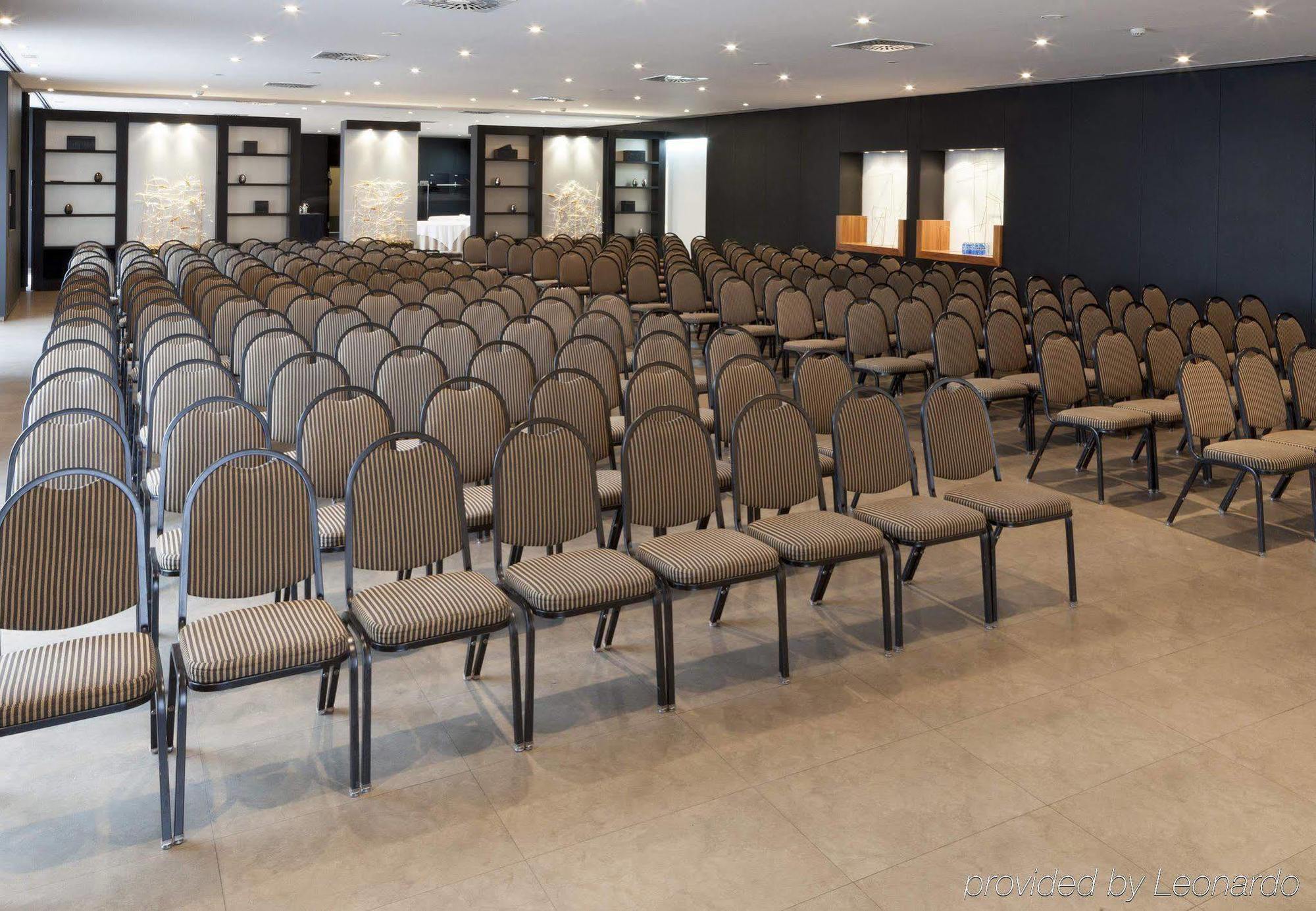 Ac Hotel By Marriott Madrid Airport Coslada Exterior photo